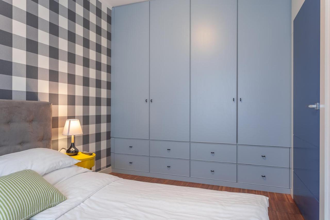 Rentplanet - Apartamenty Bagno Warszawa Zewnętrze zdjęcie